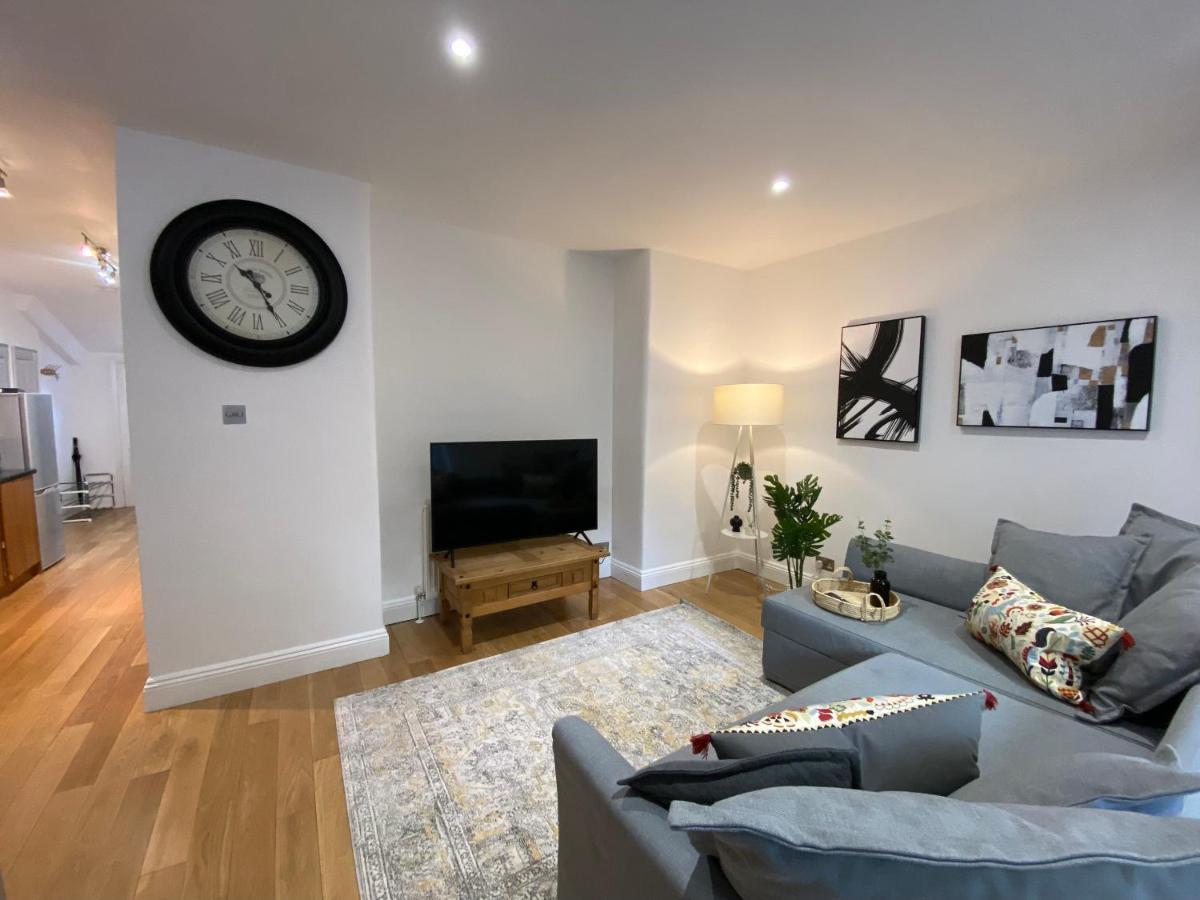 Fantastic Spacious Garden Flat With Own Private Entrance Лондон Екстер'єр фото