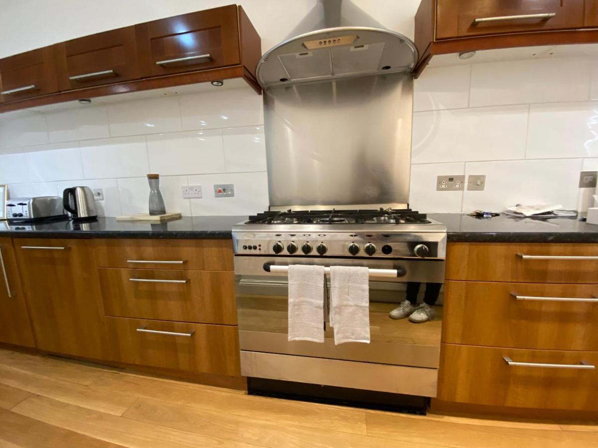 Fantastic Spacious Garden Flat With Own Private Entrance Лондон Екстер'єр фото