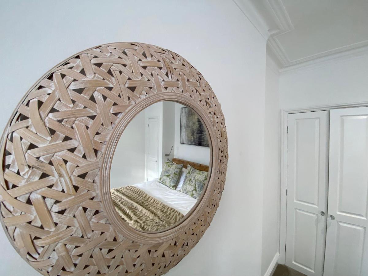Fantastic Spacious Garden Flat With Own Private Entrance Лондон Екстер'єр фото